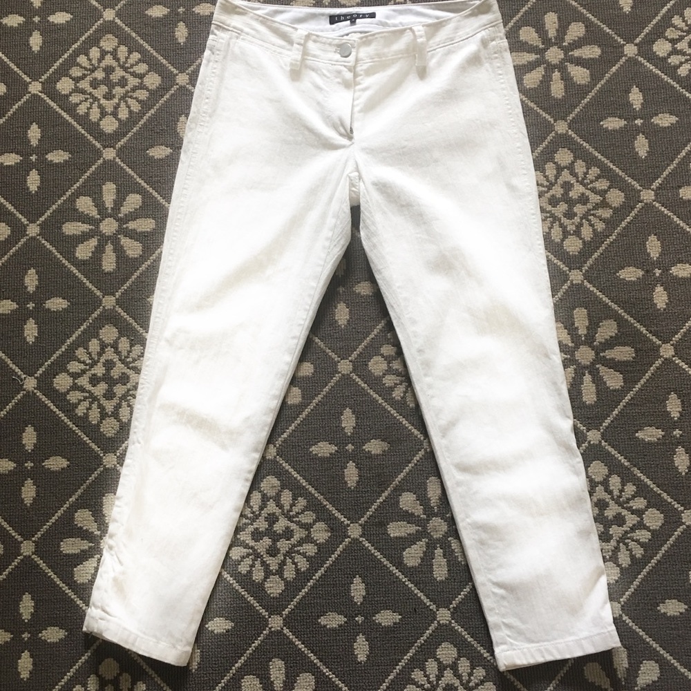 Super Cute THEORY Capris